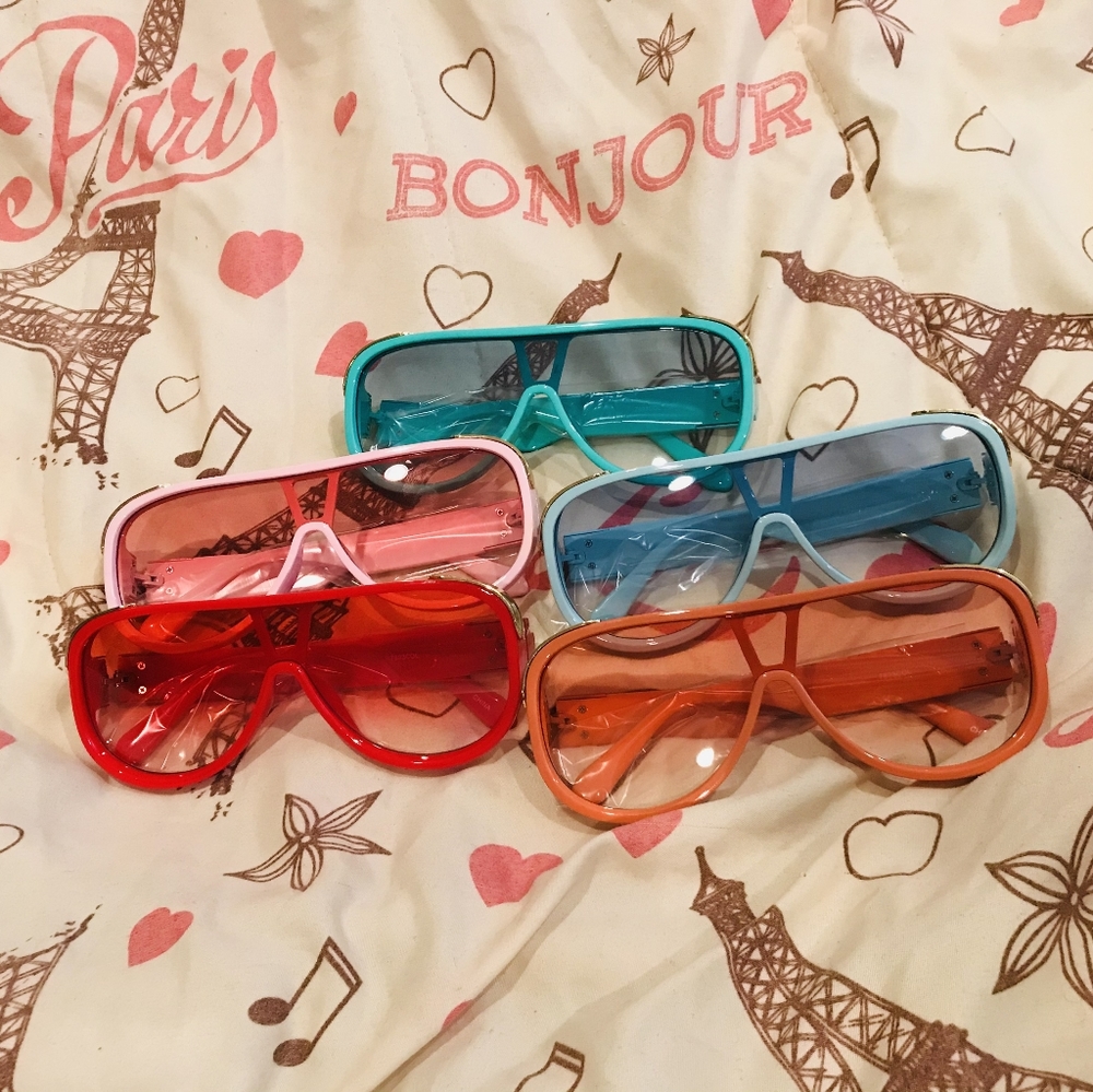 Sunglasses - Picture 1 of 2